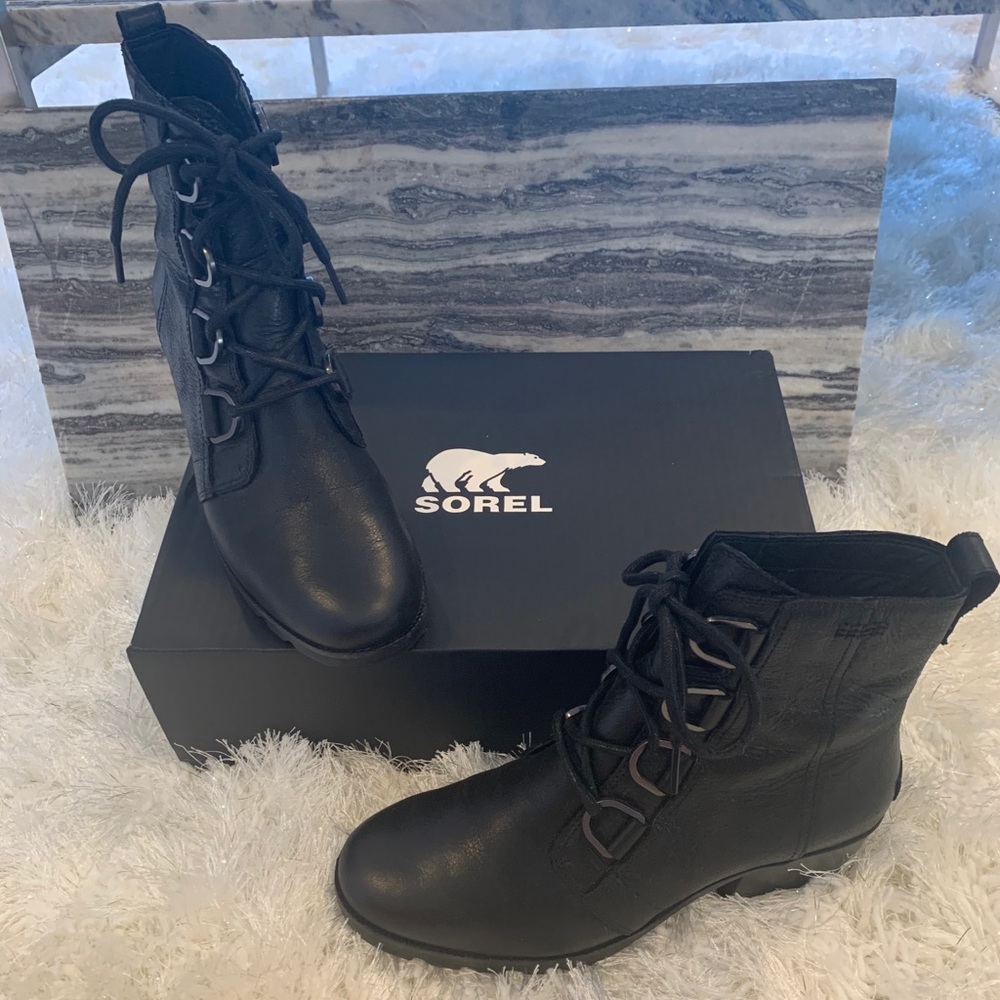 Sorel Black Cate Lace Up Women’s - Never Worn!